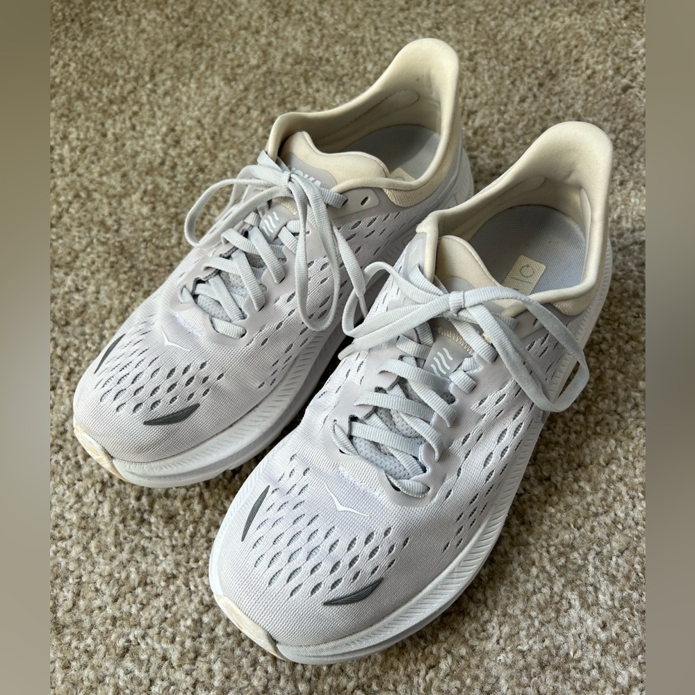 Hoka Kawana Sneakers